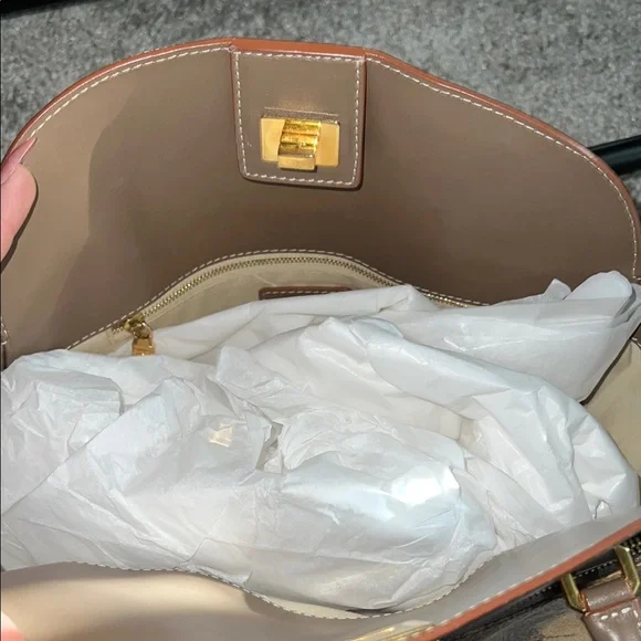 Alviero Martini Brown and Tan Shoulder Bag with Map Design - Picture 4 of 12